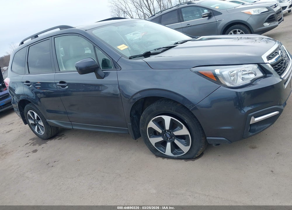 2018 SUBARU FORESTER 2.5I PREMIUM VIN: JF2SJAGCXJH601139