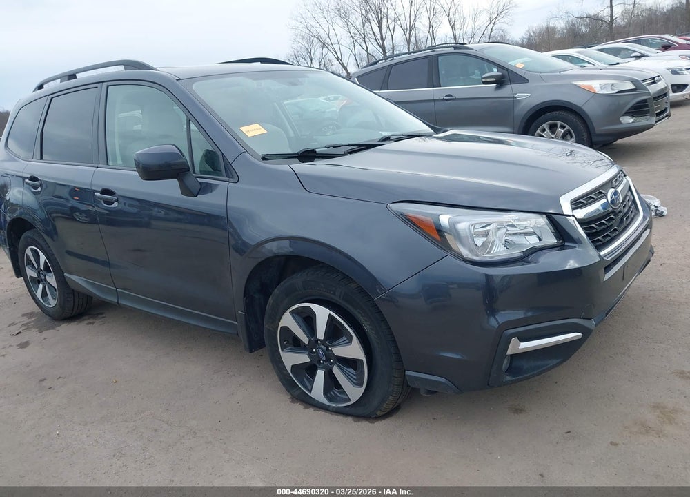 2018 SUBARU FORESTER 2.5I PREMIUM VIN: JF2SJAGCXJH601139