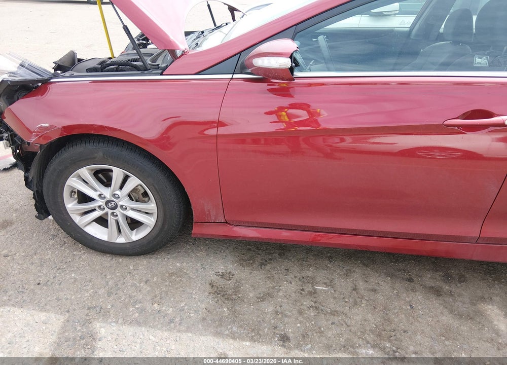 2014 HYUNDAI SONATA GLS VIN: 5NPEB4AC6EH947358