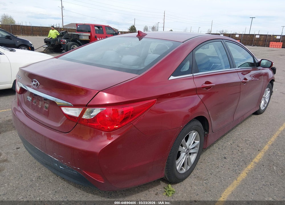 2014 HYUNDAI SONATA GLS VIN: 5NPEB4AC6EH947358