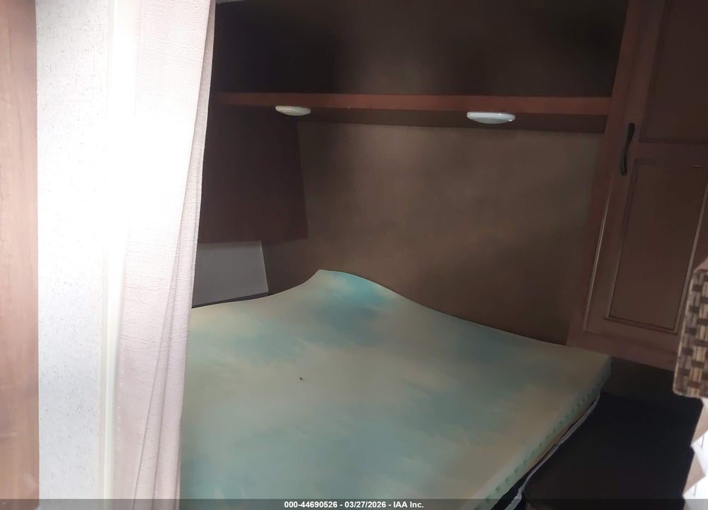 2015 JAYCO TRAVEL TRAILER VIN: 1UJBJ0BN4F17W0627