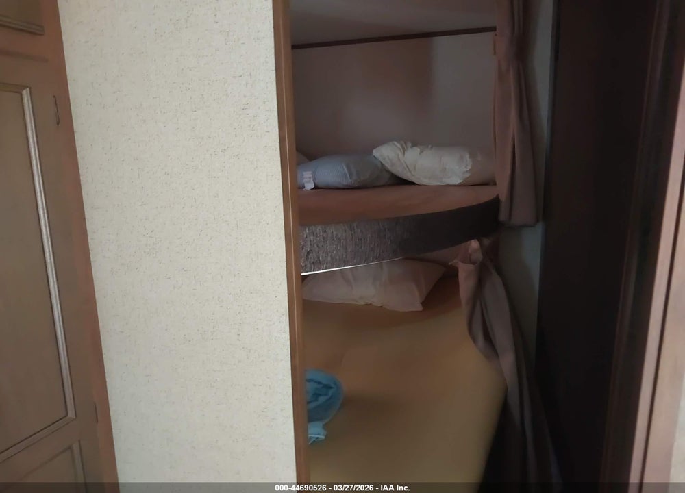 2015 JAYCO TRAVEL TRAILER VIN: 1UJBJ0BN4F17W0627
