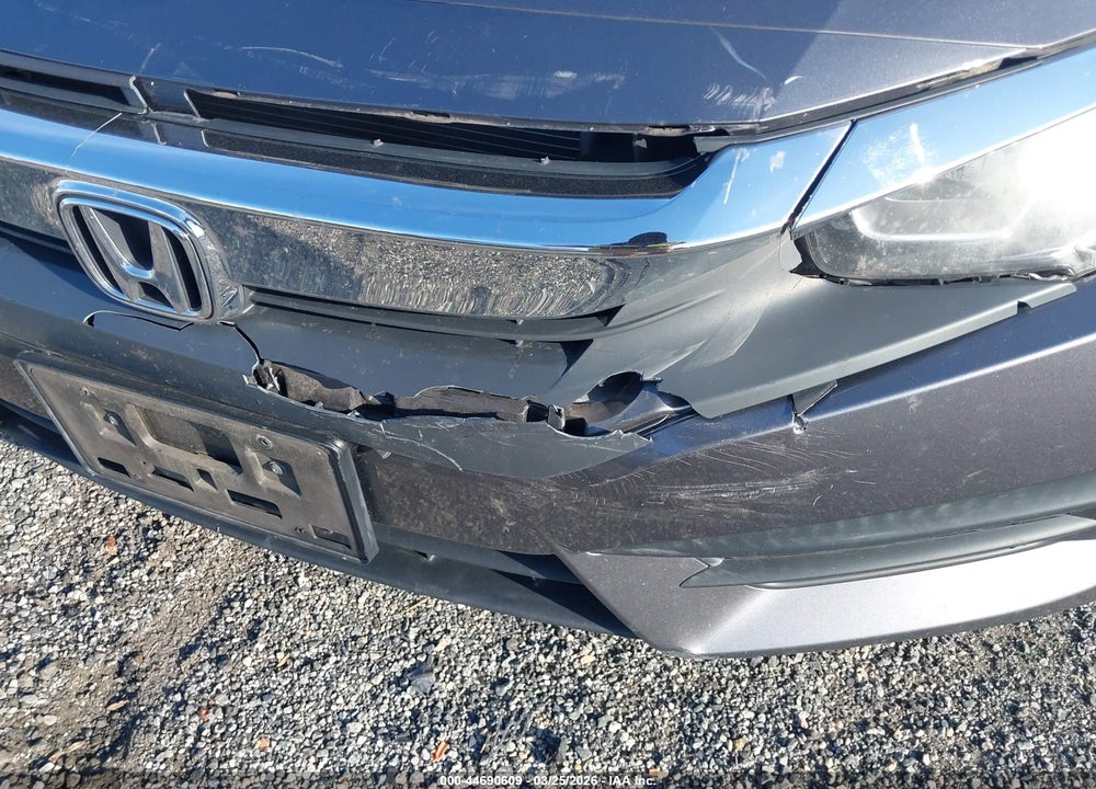 2017 HONDA CIVIC LX VIN: 19XFC2F55HE215084