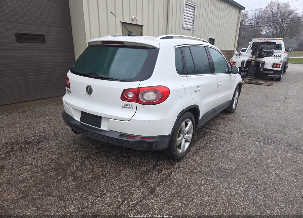 2010 VOLKSWAGEN TIGUAN WOLFSBURG EDITION VIN: WVGBV7AX8AW515384