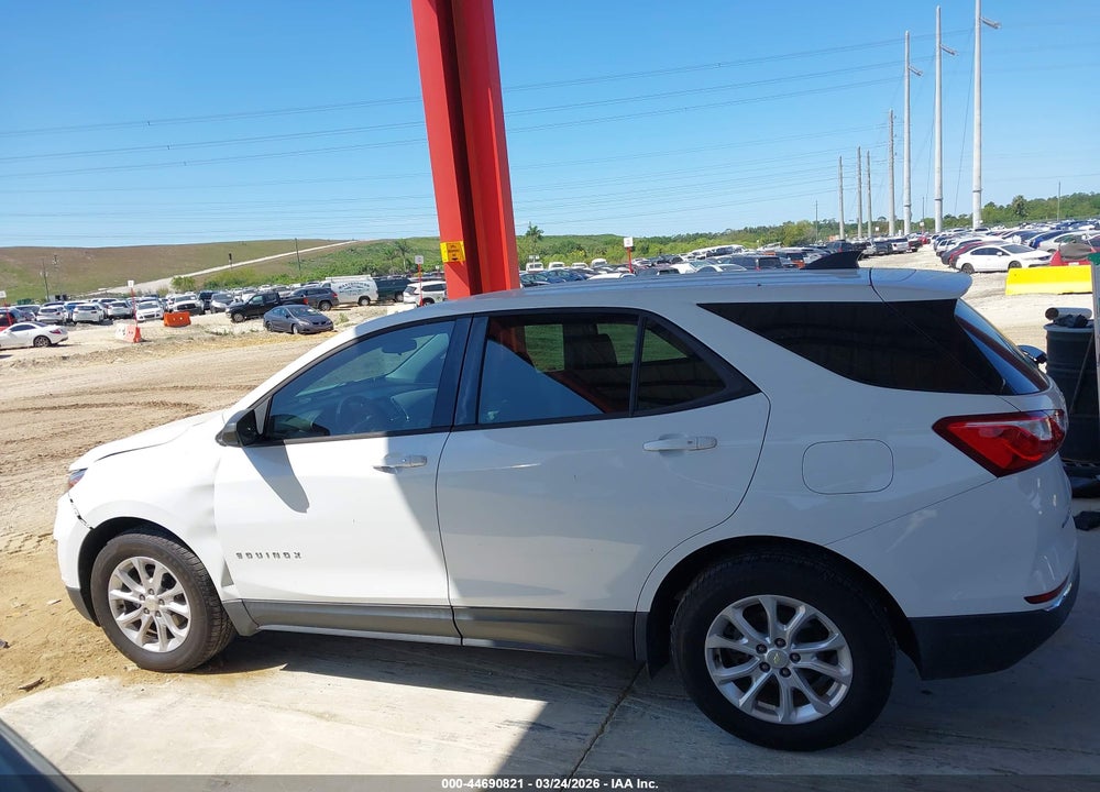 2018 CHEVROLET EQUINOX LS VIN: 3GNAXHEVXJS624182