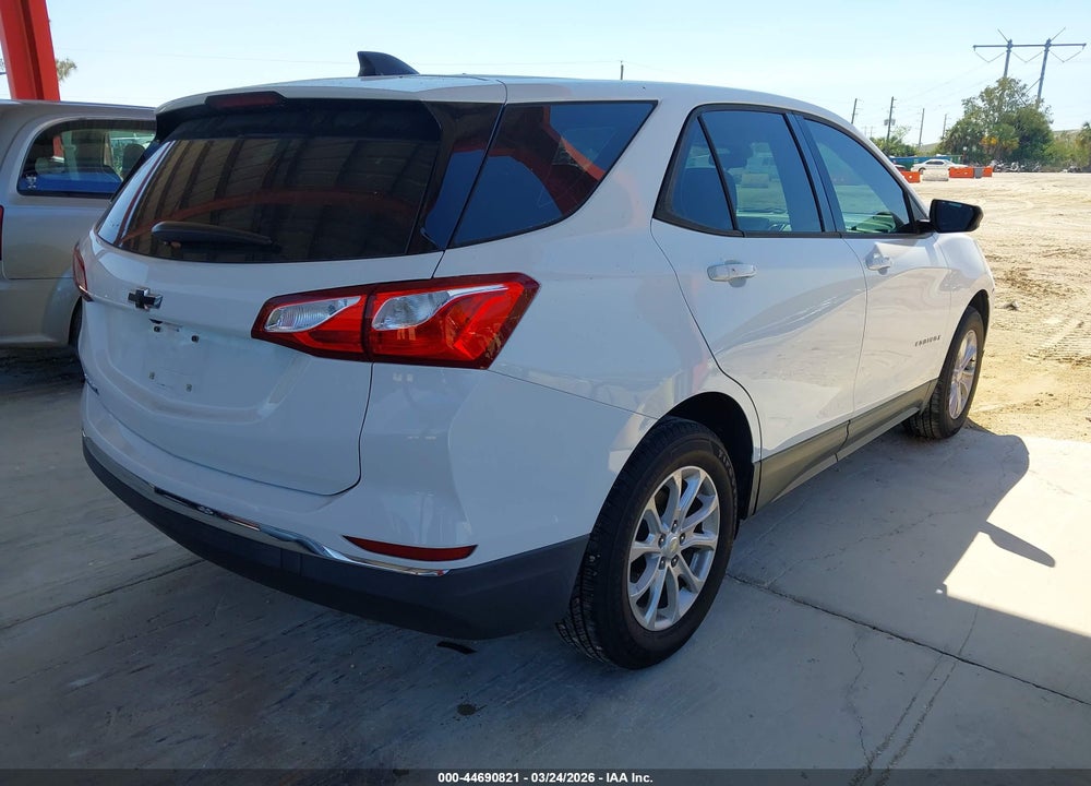 2018 CHEVROLET EQUINOX LS VIN: 3GNAXHEVXJS624182
