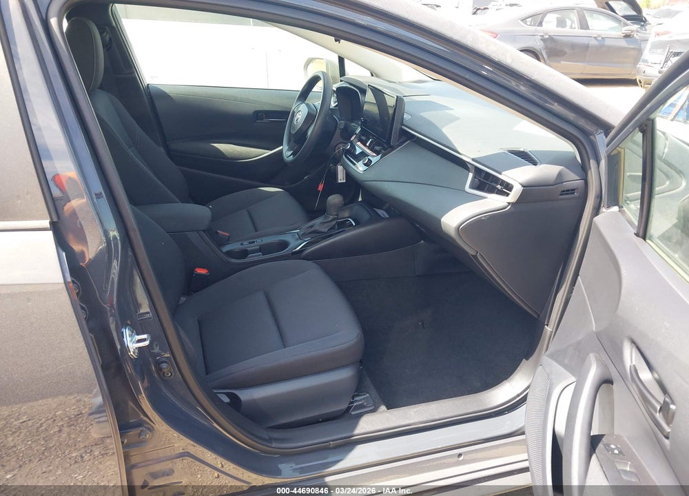 2025 TOYOTA COROLLA LE VIN: 5YFB4MDE8SP284061