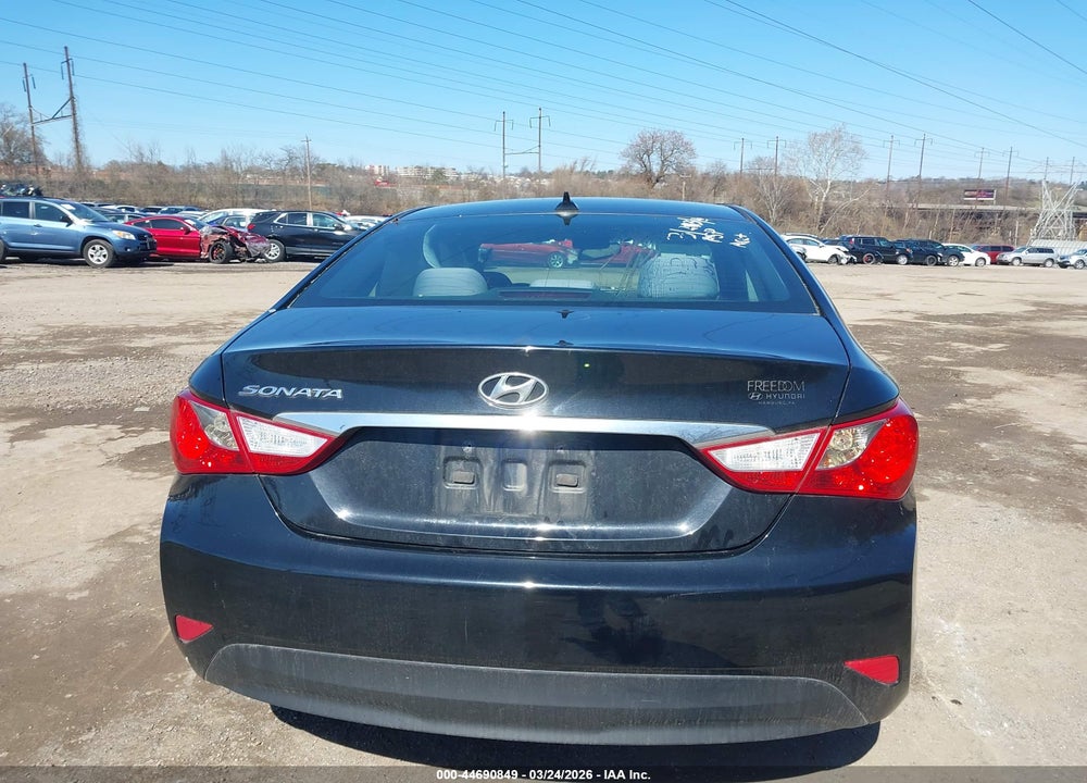 2014 HYUNDAI SONATA GLS VIN: 5NPEB4AC0EH865920