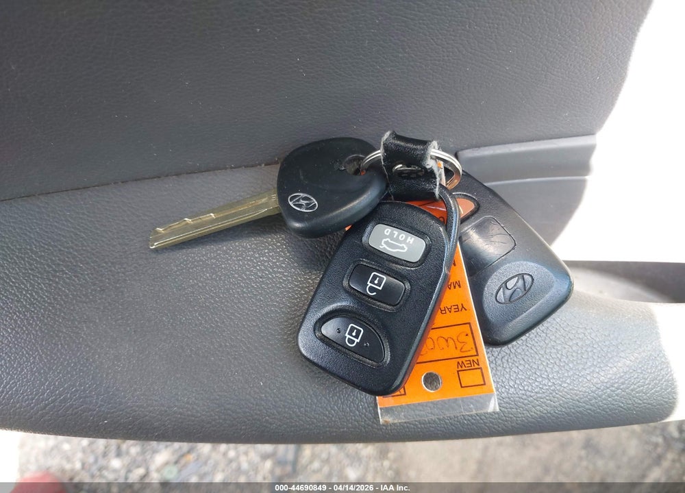 2014 HYUNDAI SONATA GLS VIN: 5NPEB4AC0EH865920