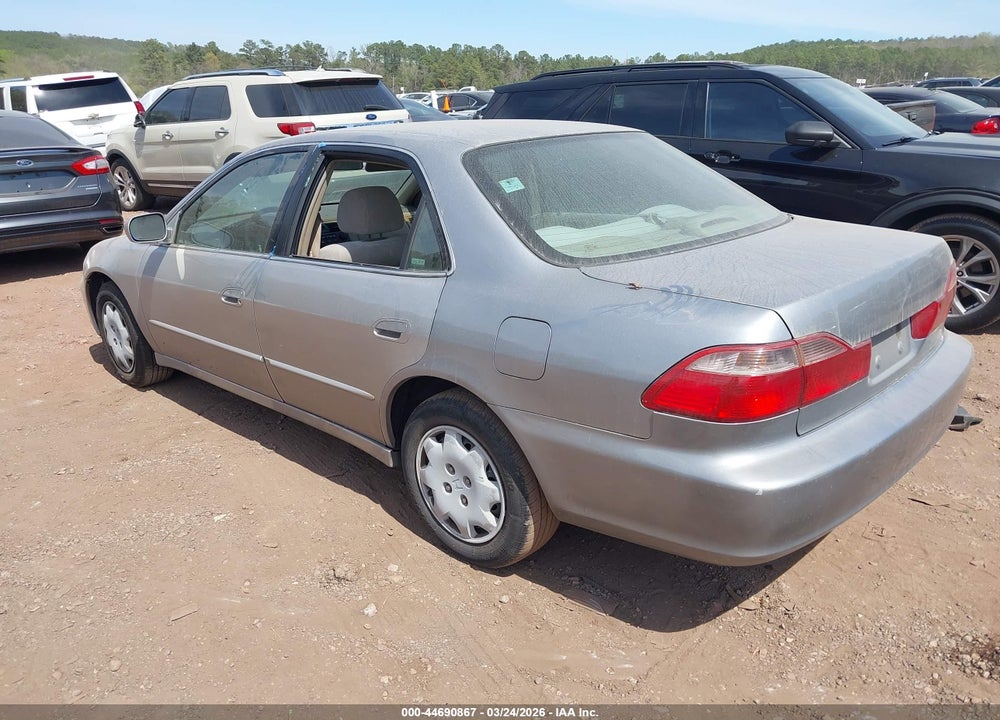 1999 HONDA ACCORD LX VIN: 1HGCG6652XA143830