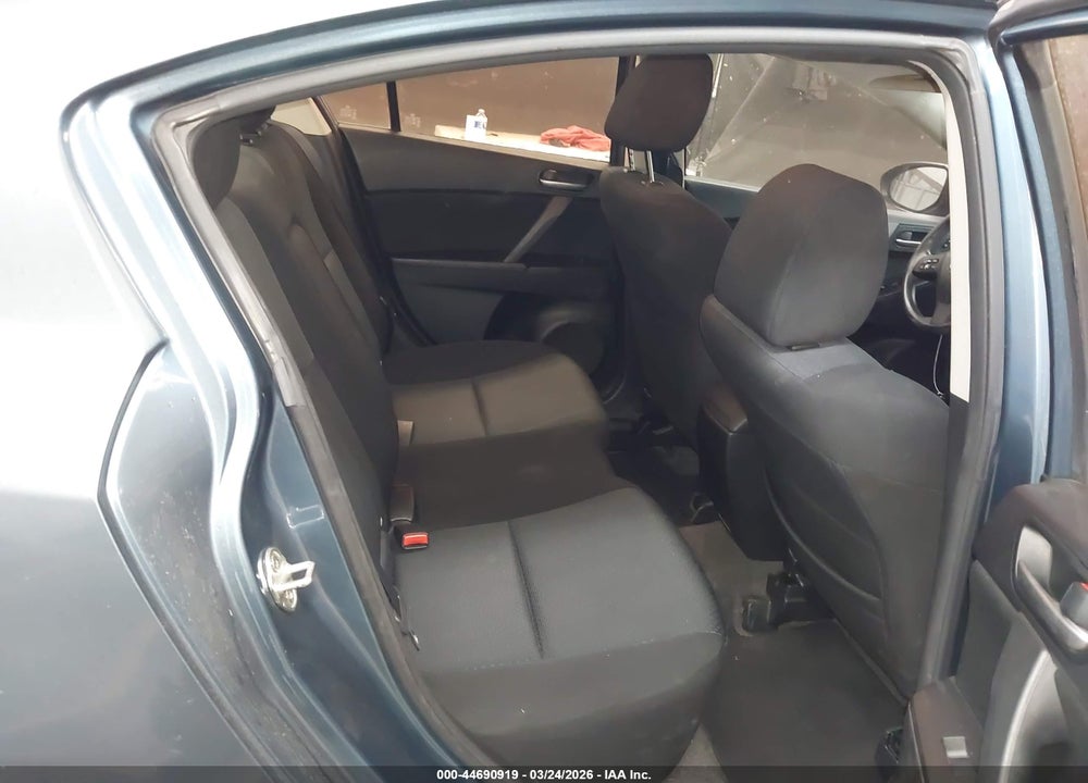 2010 MAZDA 3 I TOURING VIN: JM1BL1SFXA1205067
