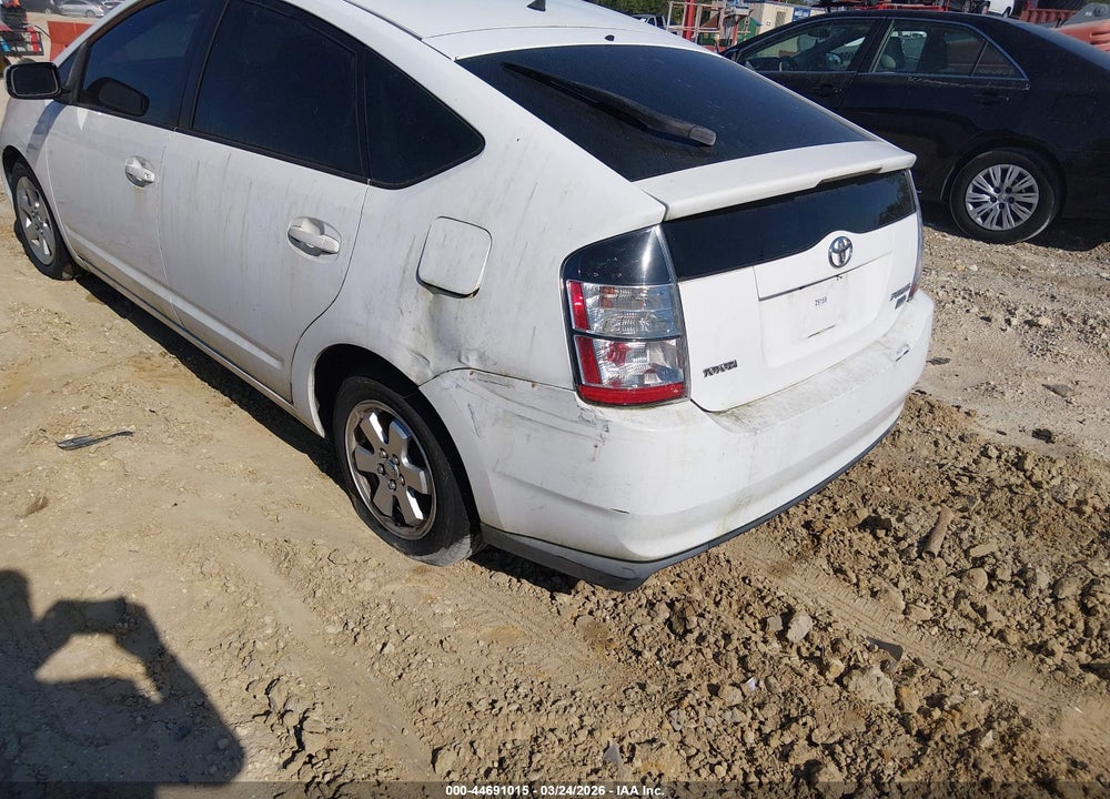 2005 TOYOTA PRIUS VIN: JTDKB20U153080240