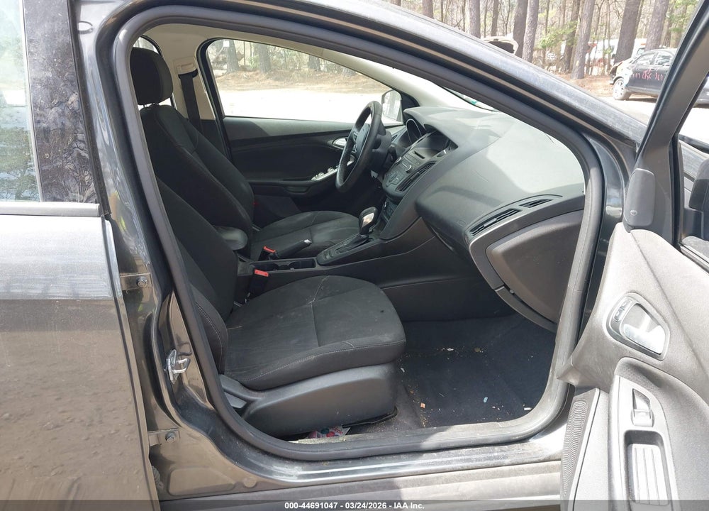 2017 FORD FOCUS SE VIN: 1FADP3F23HL301451