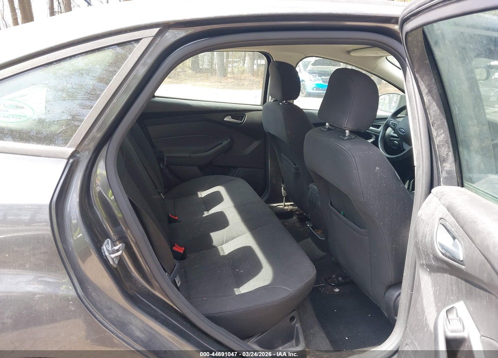 2017 FORD FOCUS SE VIN: 1FADP3F23HL301451