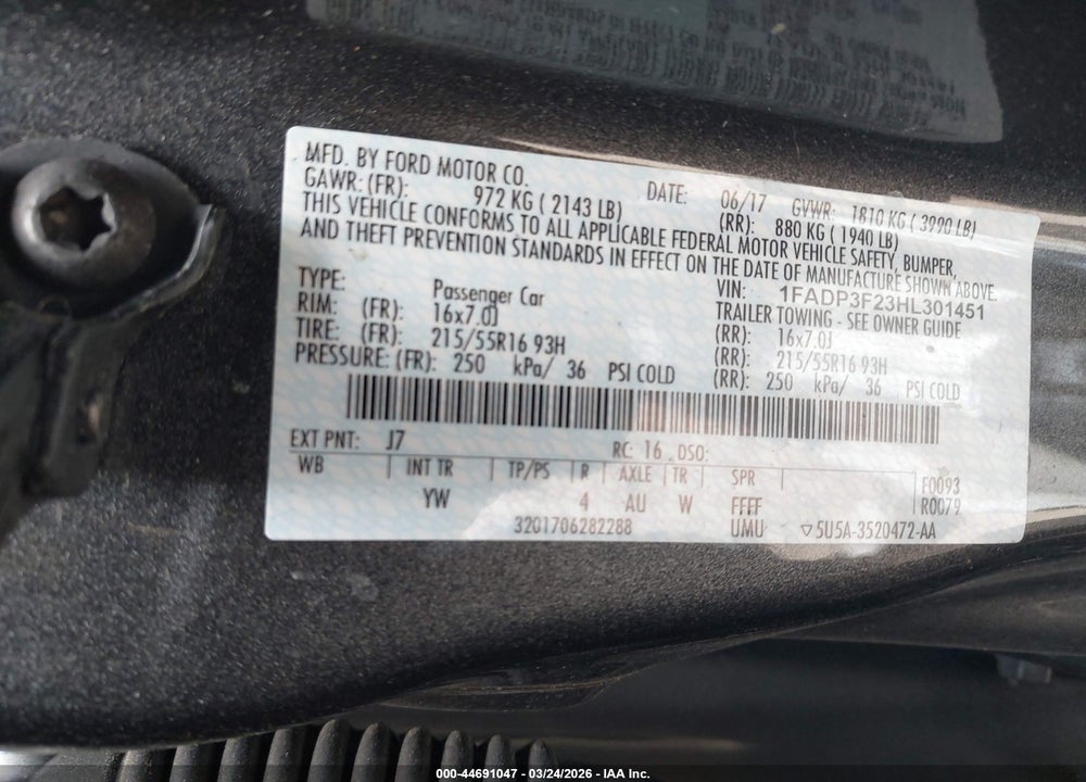 2017 FORD FOCUS SE VIN: 1FADP3F23HL301451