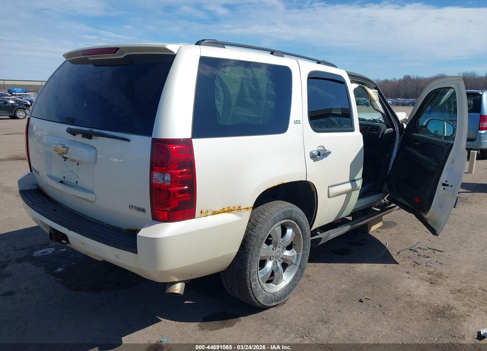 2008 CHEVROLET TAHOE LTZ VIN: 1GNFK13048R271437