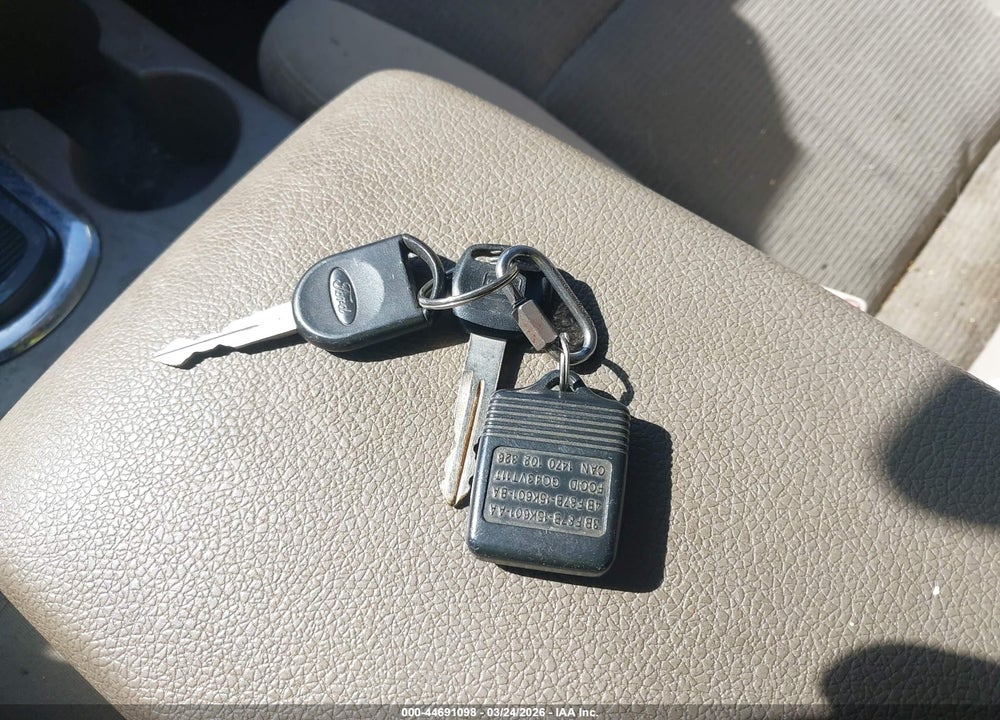 2006 FORD EXPLORER XLT VIN: 1FMEU73E86UA23226