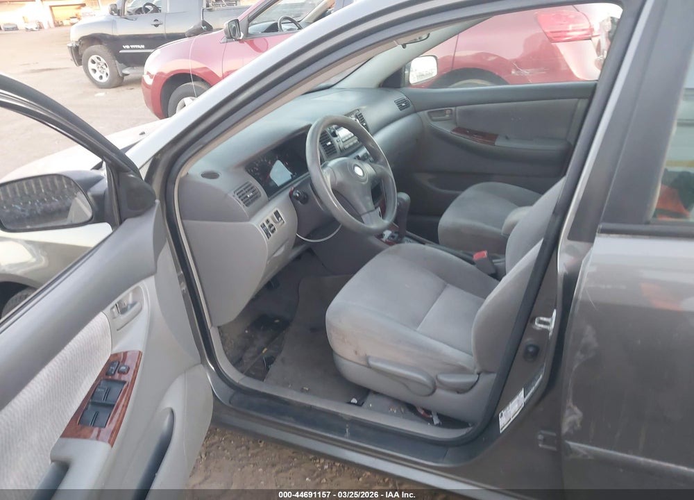 2005 TOYOTA COROLLA LE VIN: 2T1BR32E25C500523