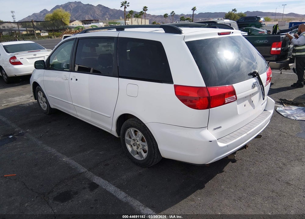 2004 TOYOTA SIENNA LE VIN: 5TDZA23C44S026755