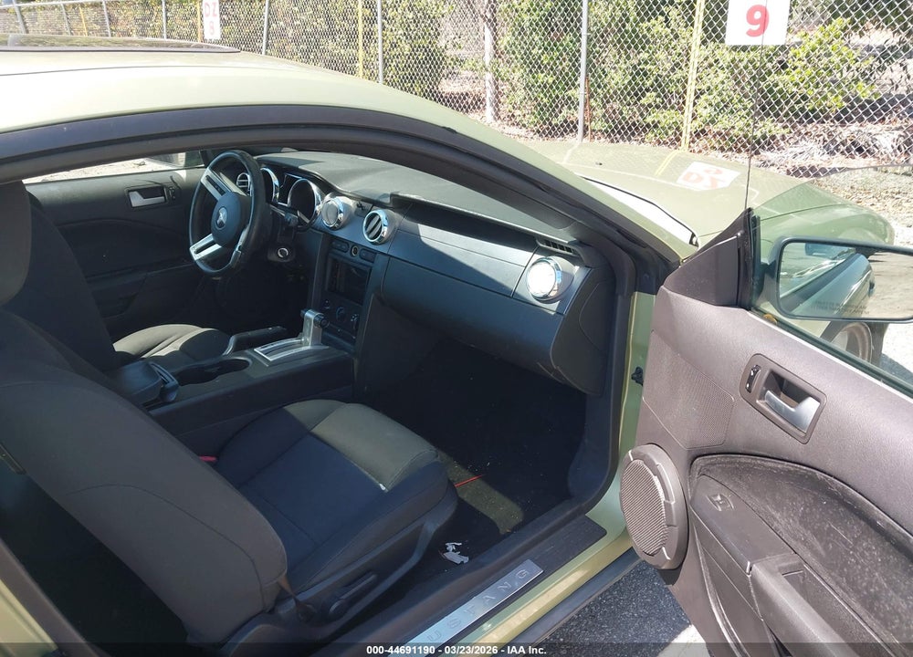 2006 FORD MUSTANG V6 VIN: 1ZVFT80N065177443