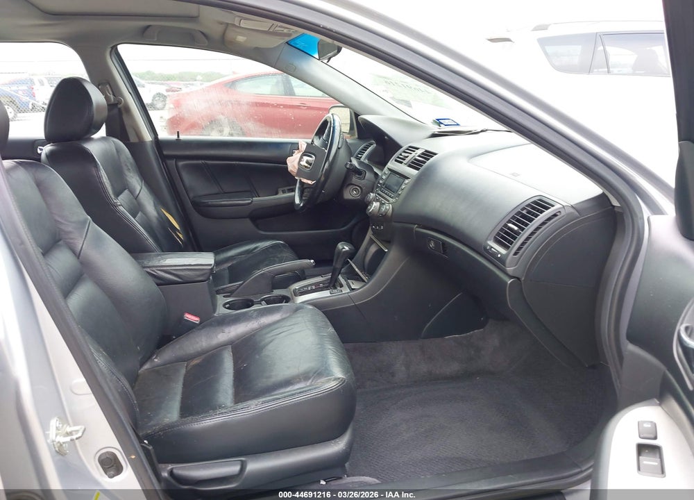 2005 HONDA ACCORD 2.4 EX VIN: 1HGCM56865A092598