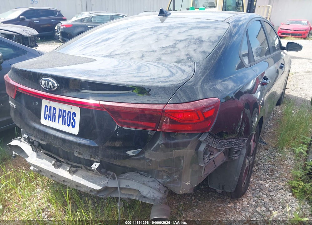 2020 KIA FORTE LXS VIN: 3KPF24AD2LE179750