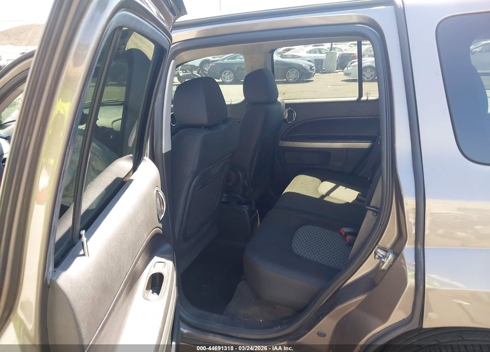 2011 CHEVROLET HHR LT VIN: 3GNBABFW3BS660906