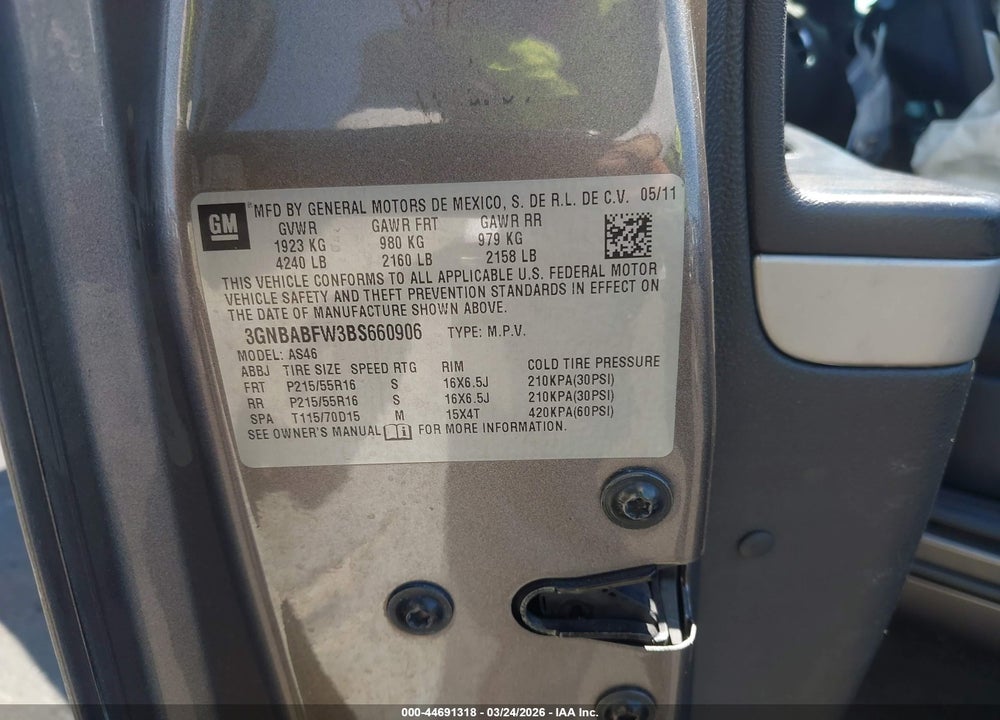 2011 CHEVROLET HHR LT VIN: 3GNBABFW3BS660906