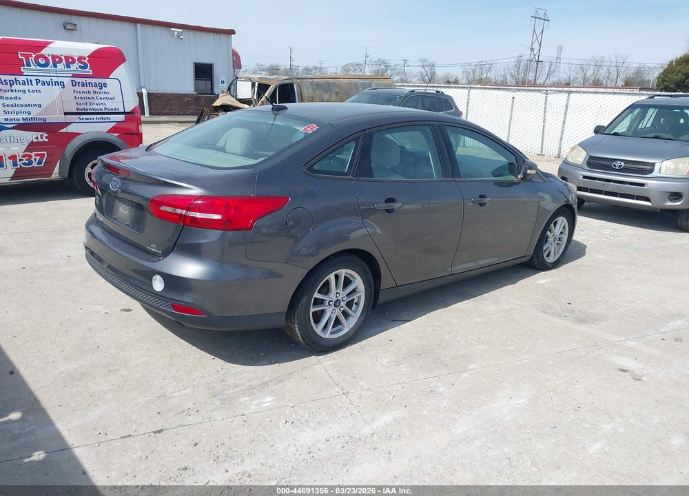 2015 FORD FOCUS SE VIN: 1FADP3F25FL214261