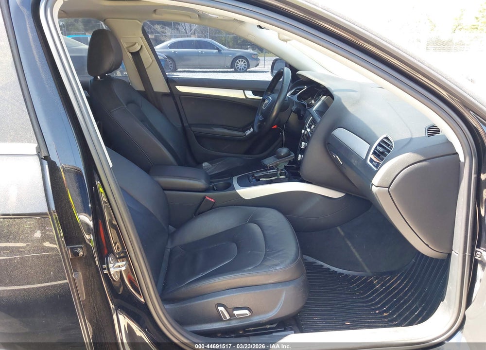 2013 AUDI A4 2.0T PREMIUM VIN: WAUAFAFL4DA131875