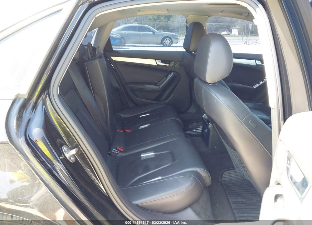 2013 AUDI A4 2.0T PREMIUM VIN: WAUAFAFL4DA131875