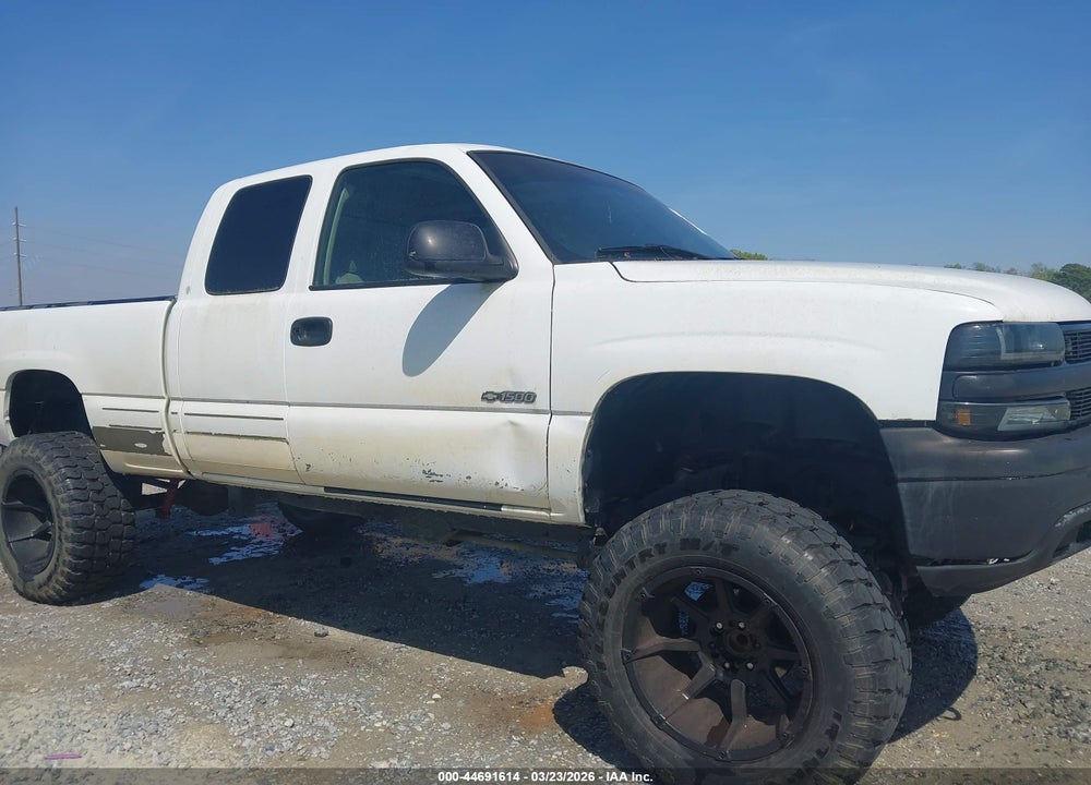 2001 CHEVROLET SILVERADO 1500 LS VIN: 1GCEK19T41E184446