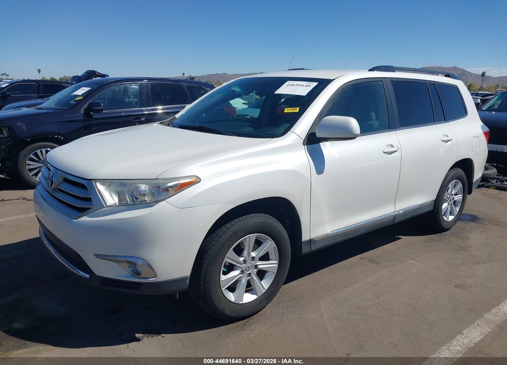 2011 TOYOTA HIGHLANDER BASE V6 VIN: 5TDBK3EH4BS071480
