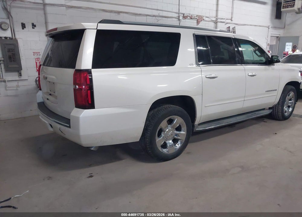 2015 CHEVROLET SUBURBAN 1500 LTZ VIN: 1GNSKKKC2FR180566