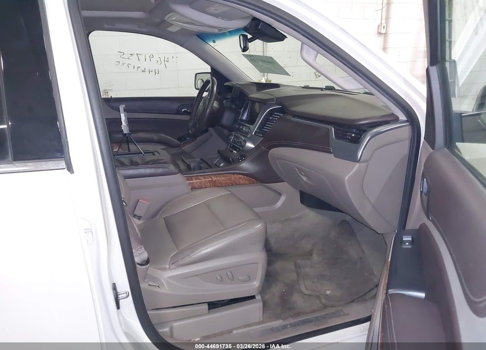 2015 CHEVROLET SUBURBAN 1500 LTZ VIN: 1GNSKKKC2FR180566