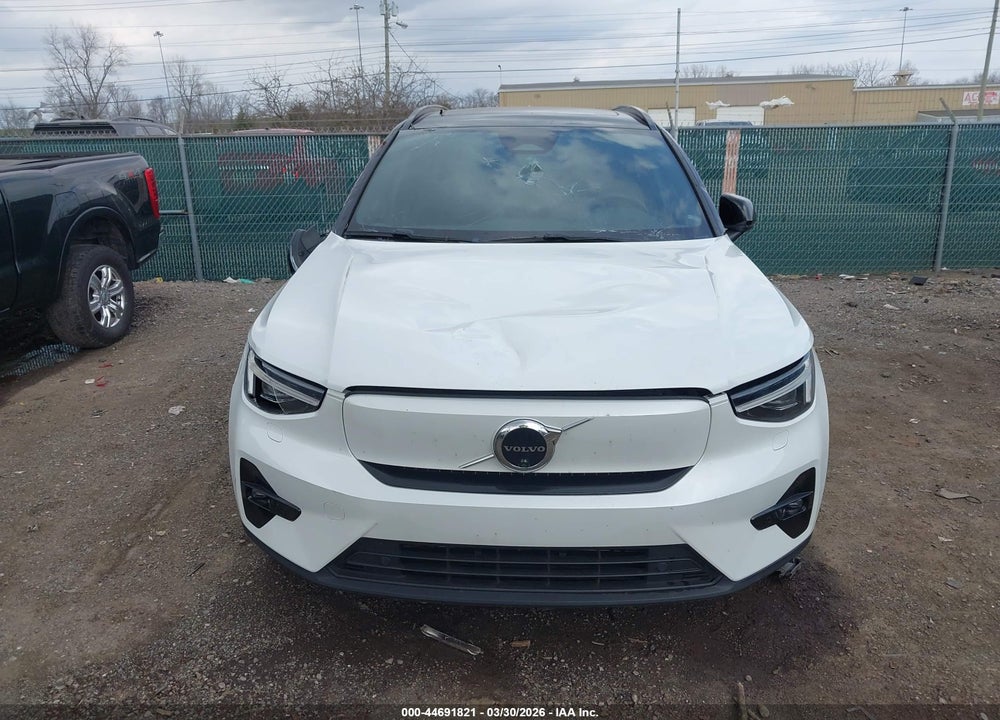 2023 VOLVO XC40 RECHARGE PURE ELECTRIC TWIN ULTIMATE VIN: YV4ED3UM2P2082317