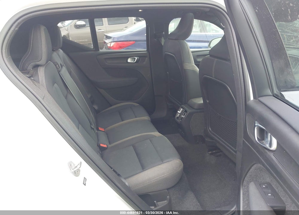 2023 VOLVO XC40 RECHARGE PURE ELECTRIC TWIN ULTIMATE VIN: YV4ED3UM2P2082317