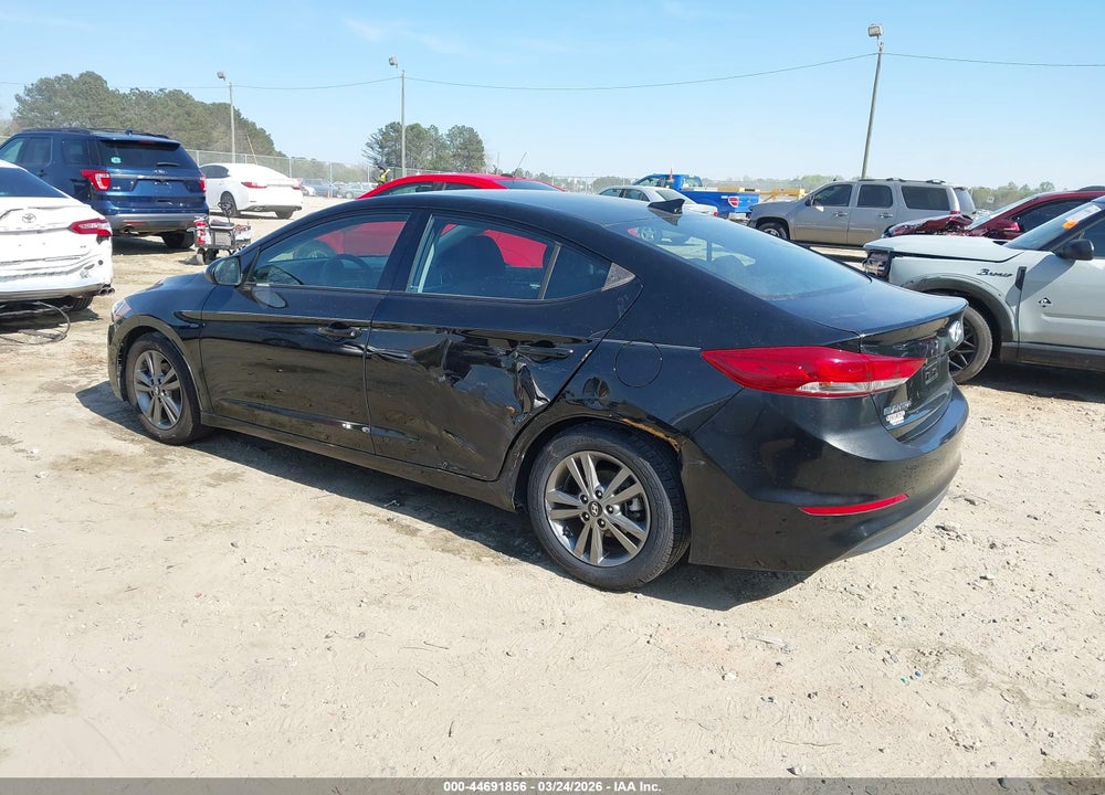 2018 HYUNDAI ELANTRA SEL VIN: 5NPD84LF7JH276276