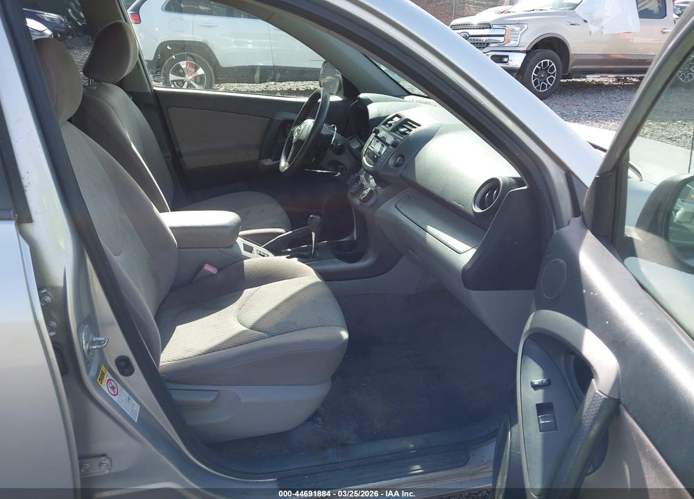 2008 TOYOTA RAV4 VIN: JTMBD33V086077031