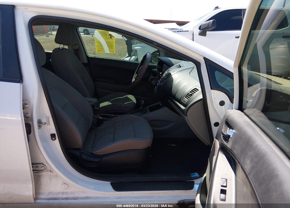 2014 KIA FORTE LX VIN: KNAFX4A65E5128838