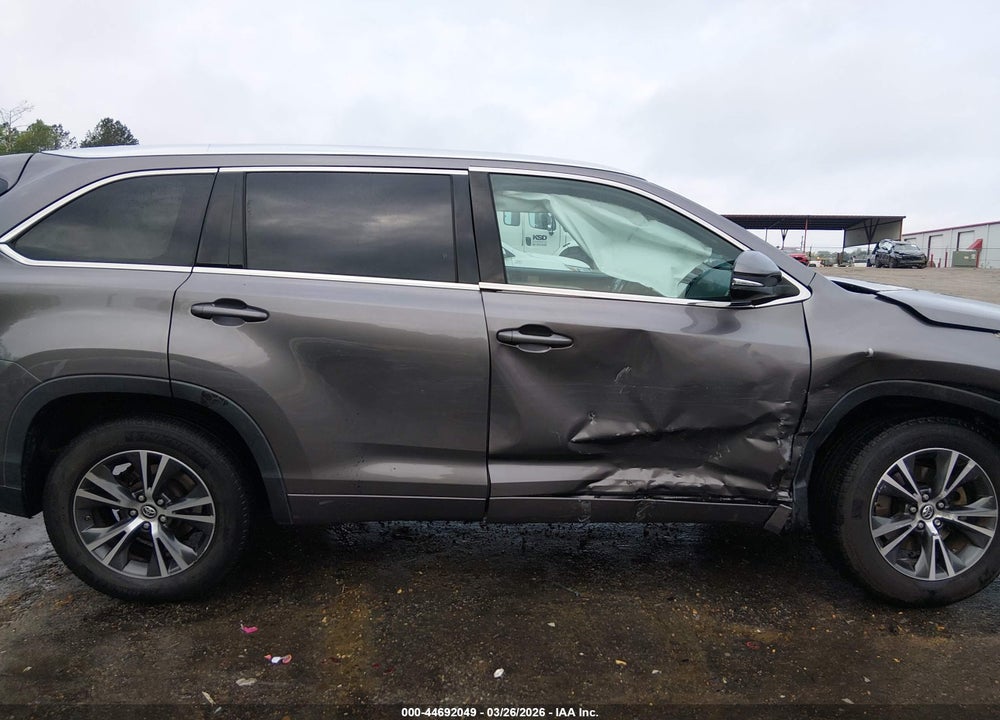 2016 TOYOTA HIGHLANDER XLE V6 VIN: 5TDKKRFHXGS503076