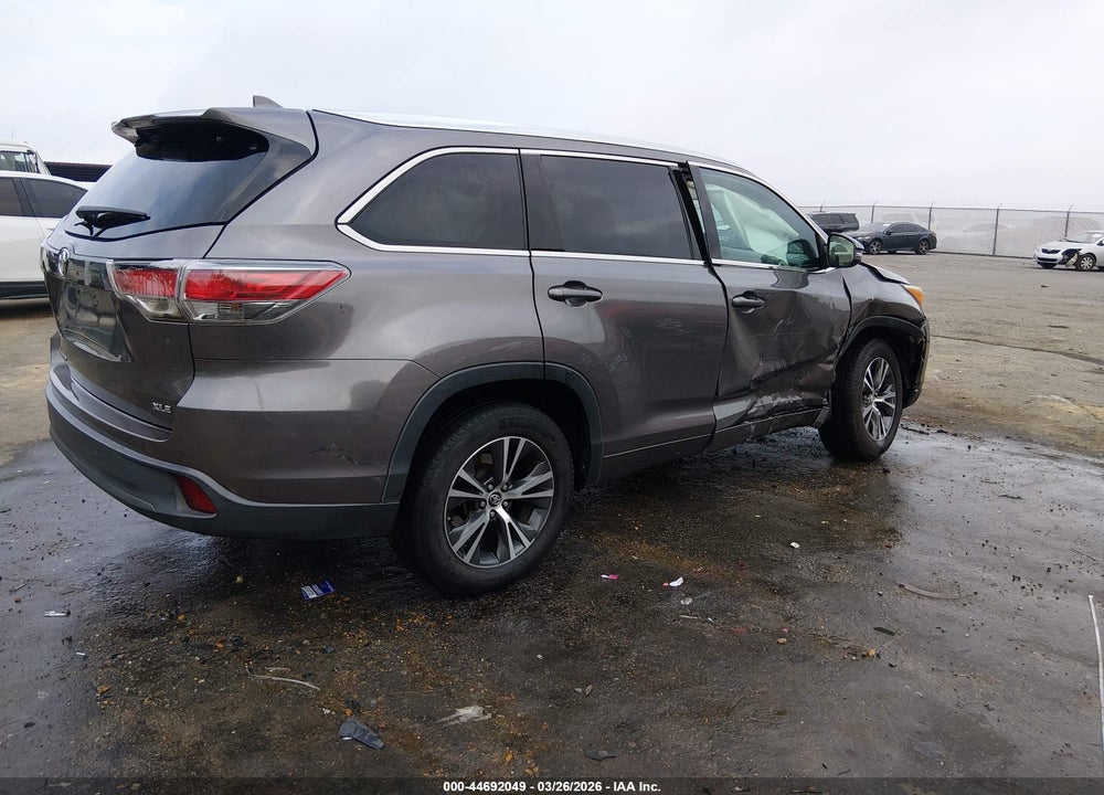 2016 TOYOTA HIGHLANDER XLE V6 VIN: 5TDKKRFHXGS503076