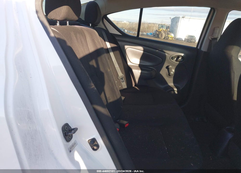 2012 NISSAN VERSA 1.6 S VIN: 3N1CN7AP8CL889482