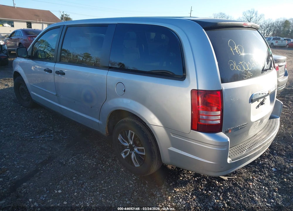 2008 CHRYSLER TOWN & COUNTRY LX VIN: 2A8HR44HX8R708265