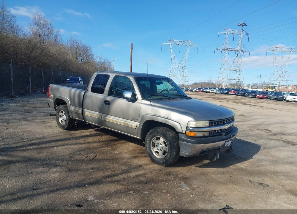 2001 CHEVROLET SILVERADO 1500 LS VIN: 1GCEK19T21E179763