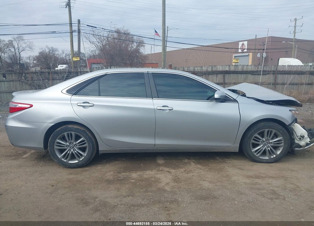 2015 TOYOTA CAMRY SE VIN: 4T1BF1FK0FU049248