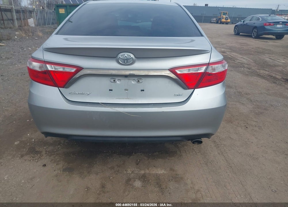 2015 TOYOTA CAMRY SE VIN: 4T1BF1FK0FU049248