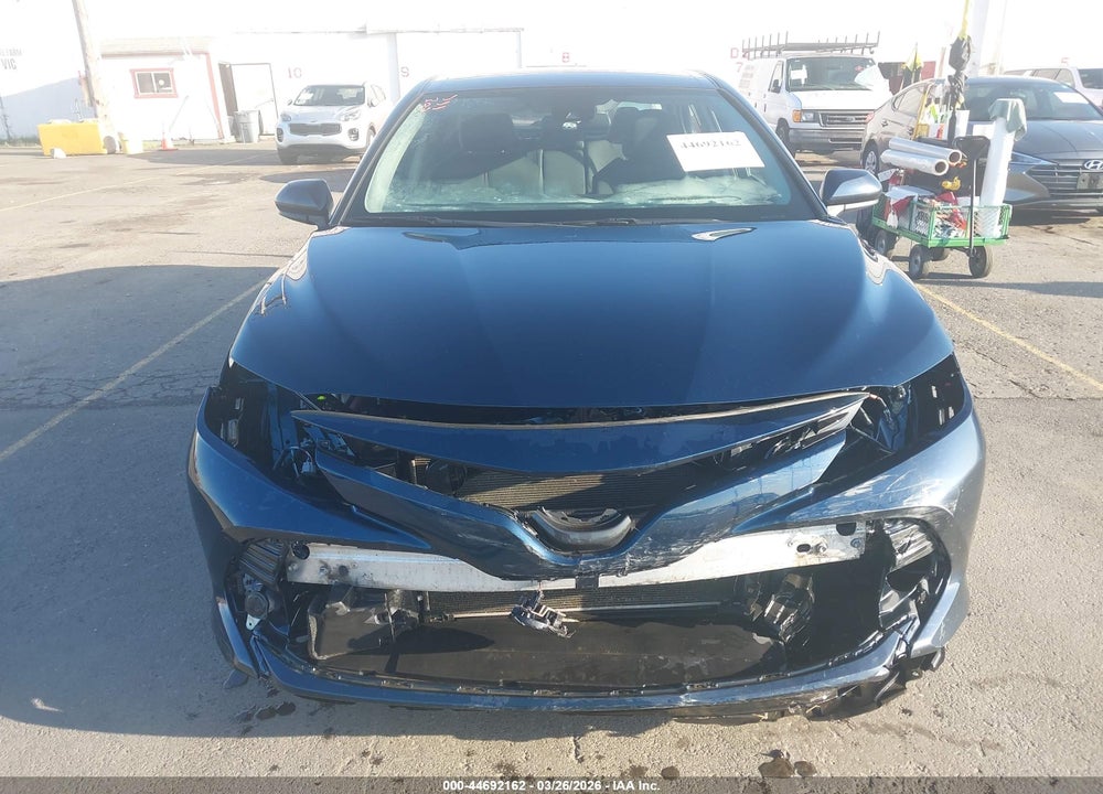 2019 TOYOTA CAMRY LE VIN: 4T1B11HK2KU794654