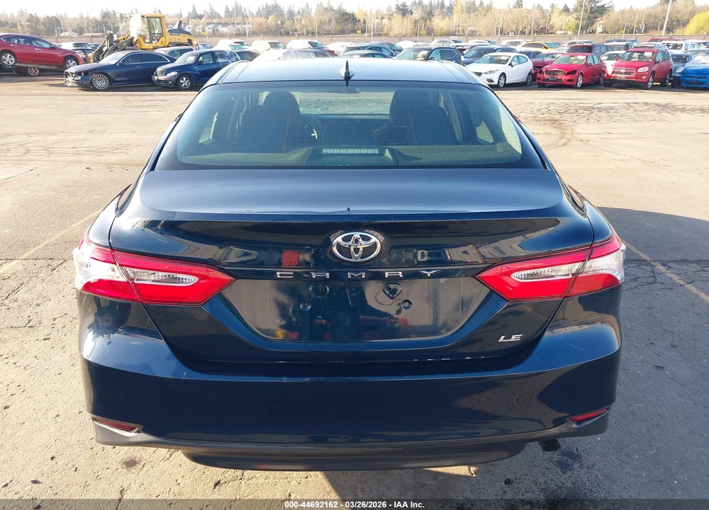2019 TOYOTA CAMRY LE VIN: 4T1B11HK2KU794654