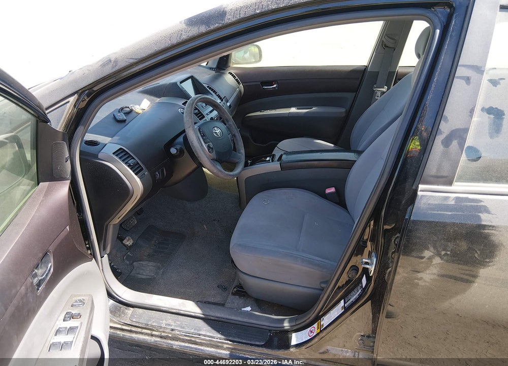 2005 TOYOTA PRIUS VIN: JTDKB20U650132172